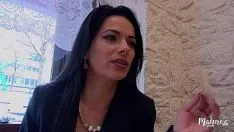 Odtwórz Simple Babe Fucks Her Strong Man