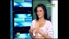 Afspelen Goals And Naked Ep 2 Gina en Roxy zijn gefilmd op tv in naakte tieten