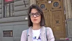 تشغيل فيلم حب مع XXX Tocilara الذي الملاعين بشكل جيد ويمصها