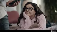 تشغيل المرة الأولى لابنة الزوجة السمينة: ​​ممارسة الجنس القذر والعاطفي مع الأب الأكبر سنًا