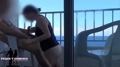 Reproducir Exposición pública en el balcón del hotel: Corrida de gran polla en Tenerife