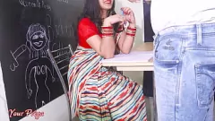 Reproduzir Professora de Milf Sexy Priya faz sua bunda apertada fodida com força na faculdade