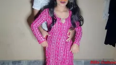 Reproducir El sexo áspero y el orgasmo de chorros de las hermanas hindi