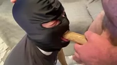 Abspielen Sloppy Deepthroat Blowjob: Cumslut Gags für Alpha Male's Nut
