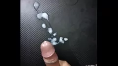 Jouer Championne de l'éjaculation blanche : une vitrine de masturbation